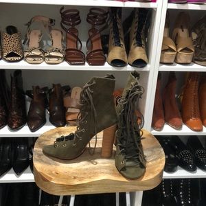 Liliana Open Toe Booties👢